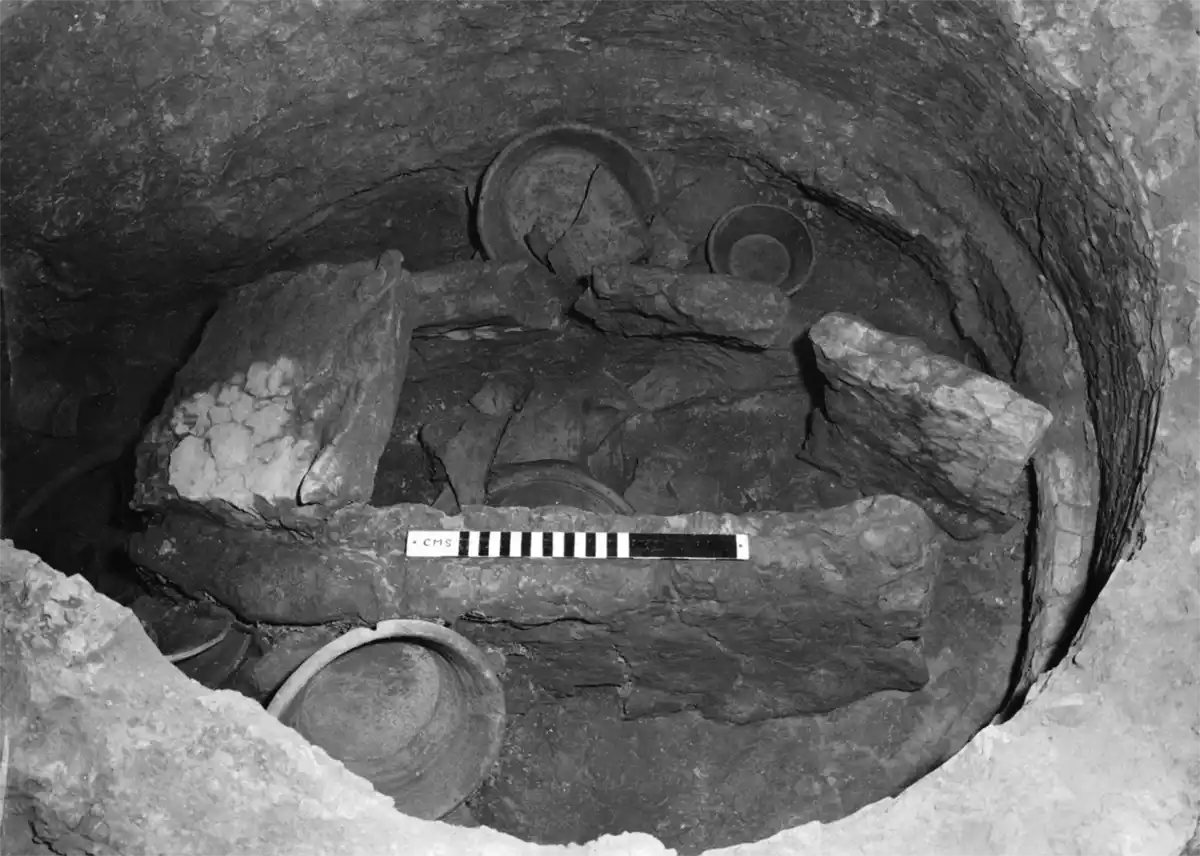 Archeological find of pottery in Hasholme, East Yorkshire.