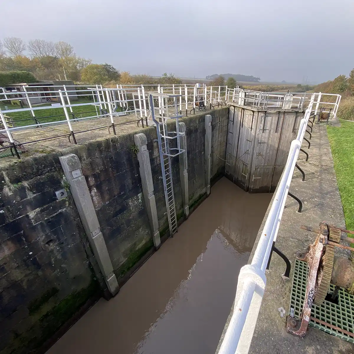 View inside and along the Weighton/Humber Lock looking north to the Southern start of the Canal Trail.
